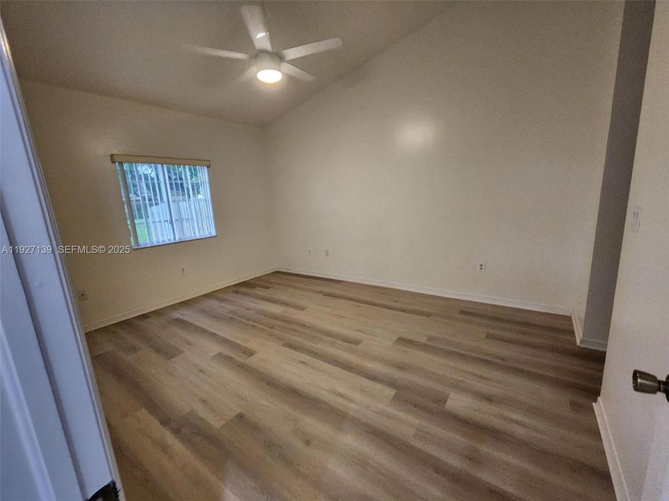 For Rent: $2,250 (2 beds, 2 baths, 1057 Square Feet)