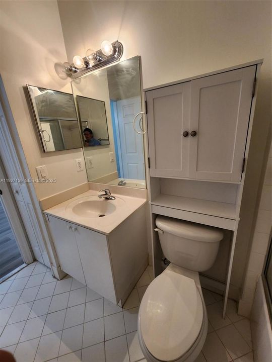 For Rent: $2,250 (2 beds, 2 baths, 1057 Square Feet)