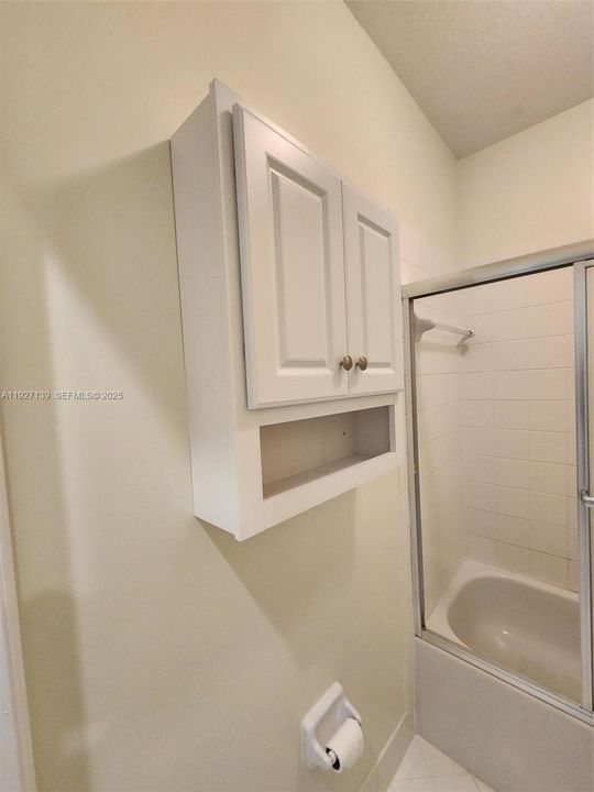 For Rent: $2,250 (2 beds, 2 baths, 1057 Square Feet)