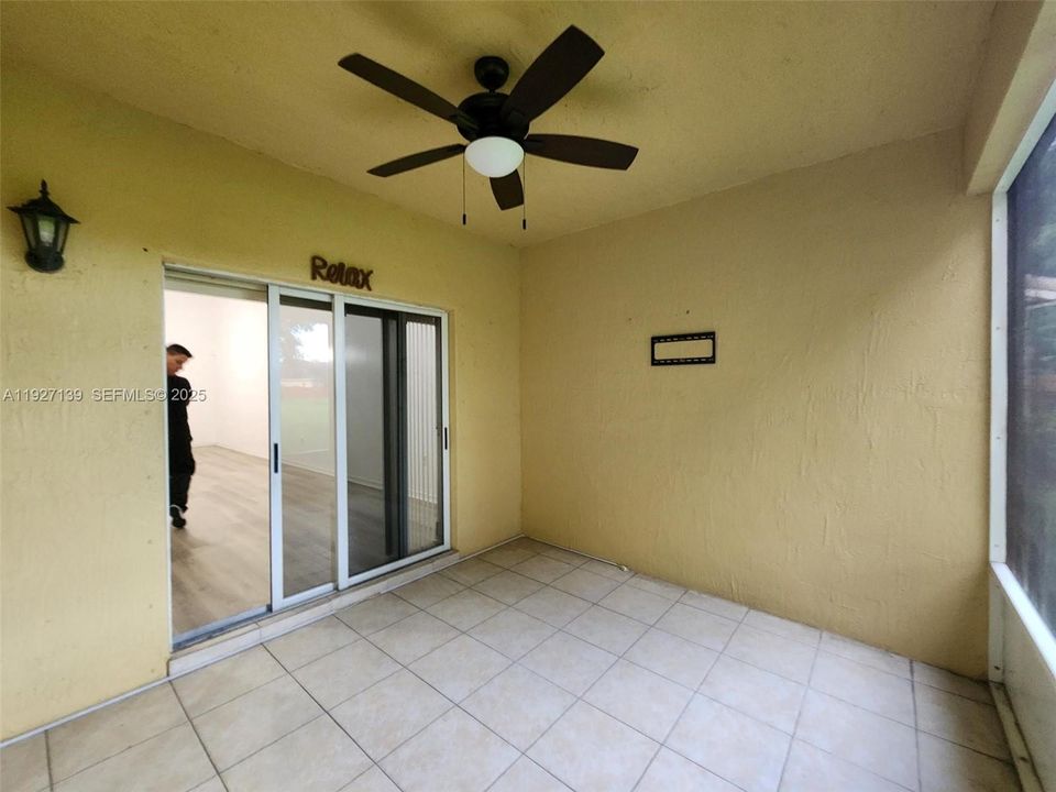 For Rent: $2,250 (2 beds, 2 baths, 1057 Square Feet)