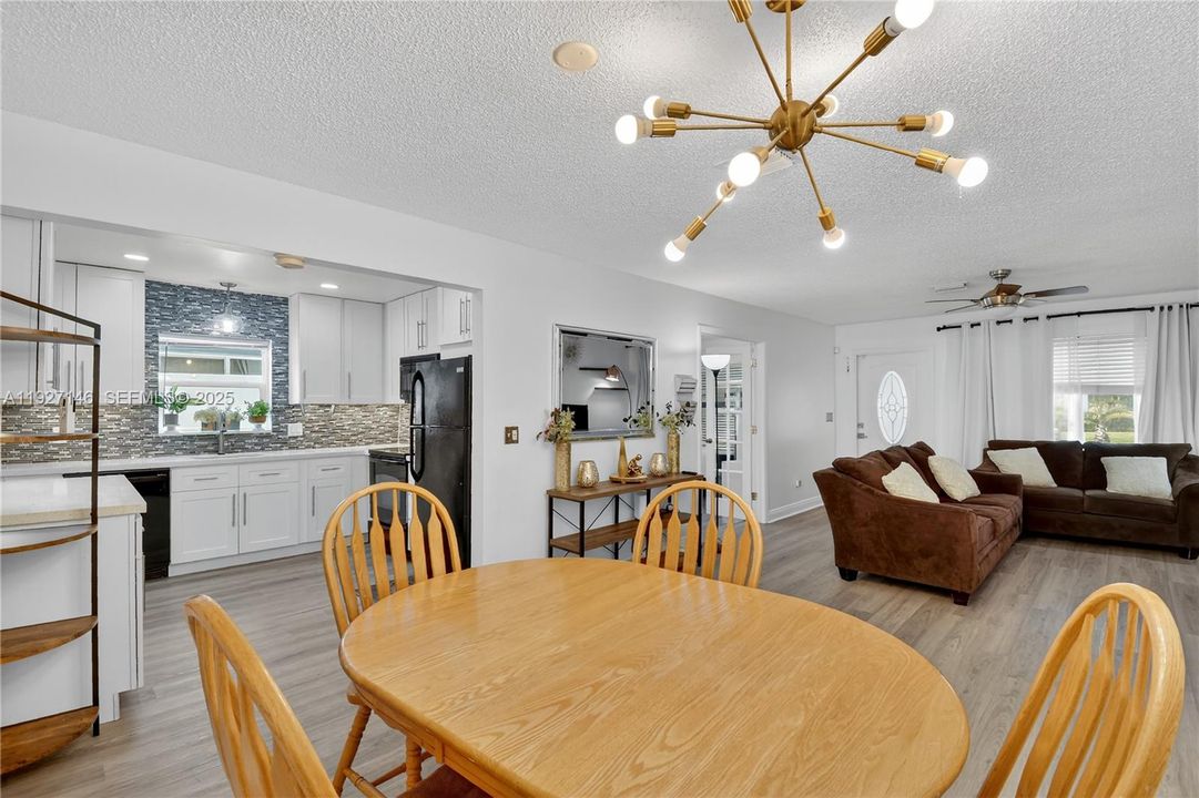 В аренду: $3,100 (3 спален, 2 ванн, 1263 Квадратных фут)