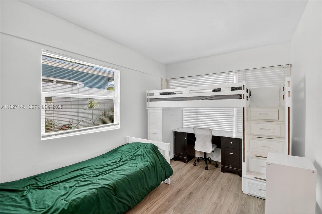 В аренду: $3,100 (3 спален, 2 ванн, 1263 Квадратных фут)