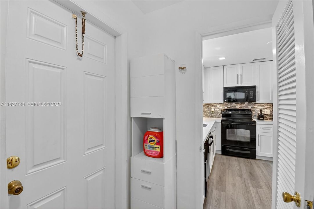 В аренду: $3,100 (3 спален, 2 ванн, 1263 Квадратных фут)