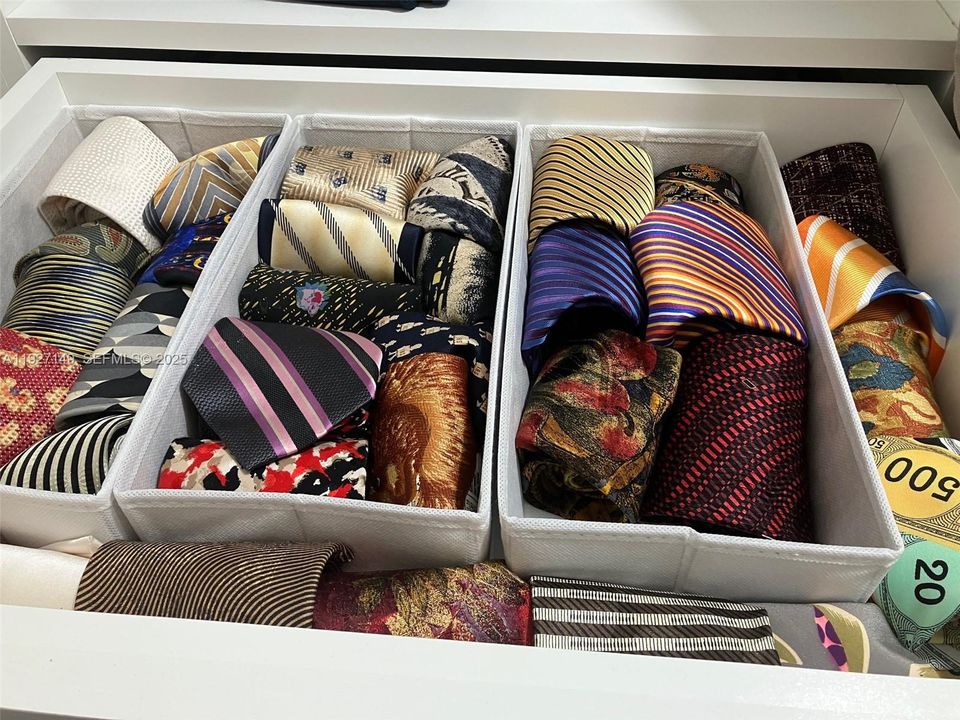 En Venta: $261,000 (1 camas, 2 baños, 1068 Pies cuadrados)