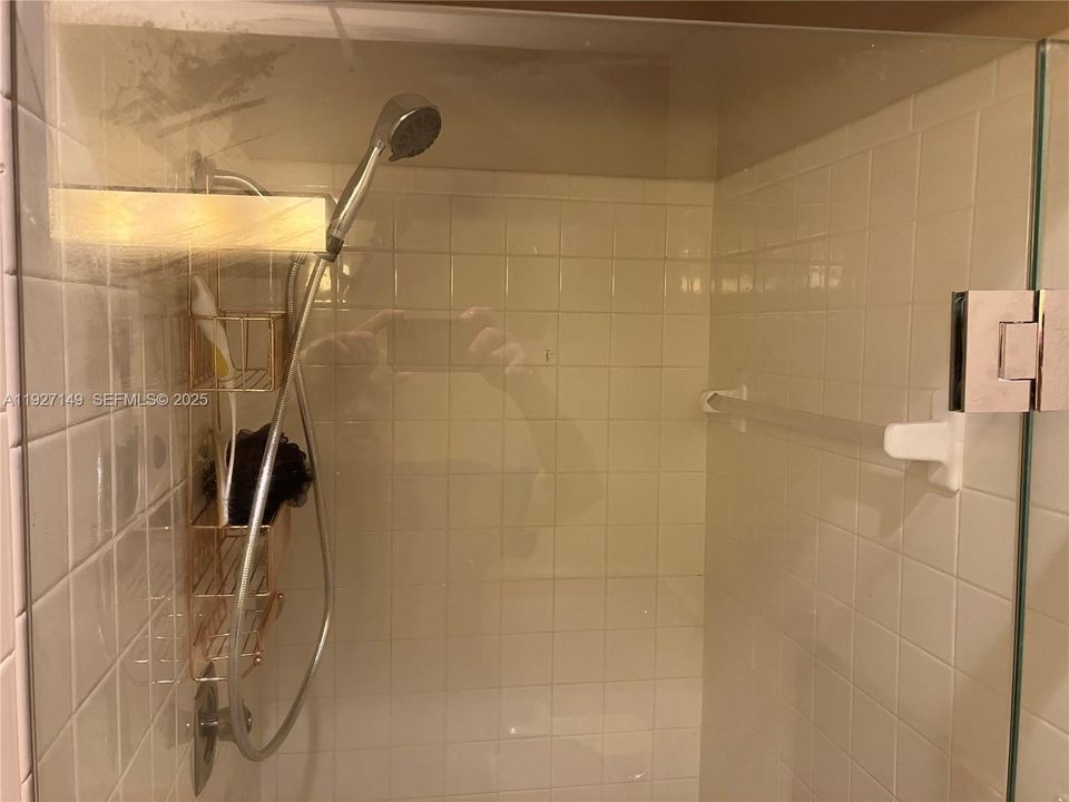 En Venta: $261,000 (1 camas, 2 baños, 1068 Pies cuadrados)