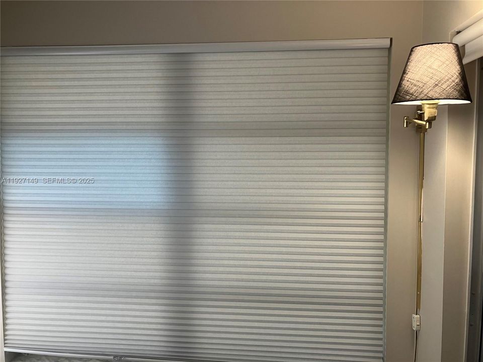 En Venta: $261,000 (1 camas, 2 baños, 1068 Pies cuadrados)