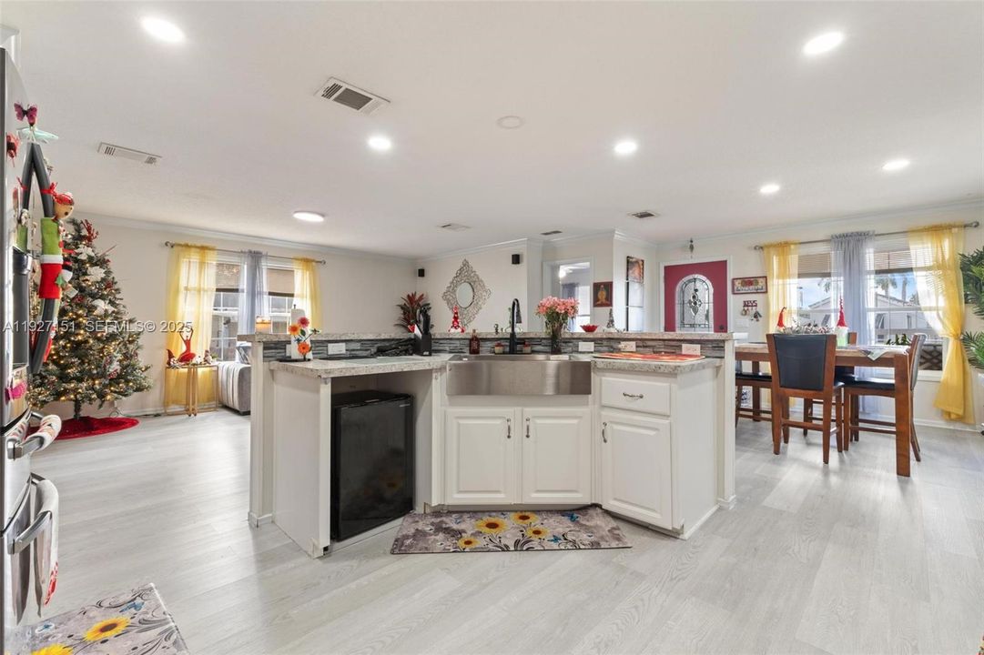 For Sale: $169,000 (3 beds, 2 baths, 0 Square Feet)