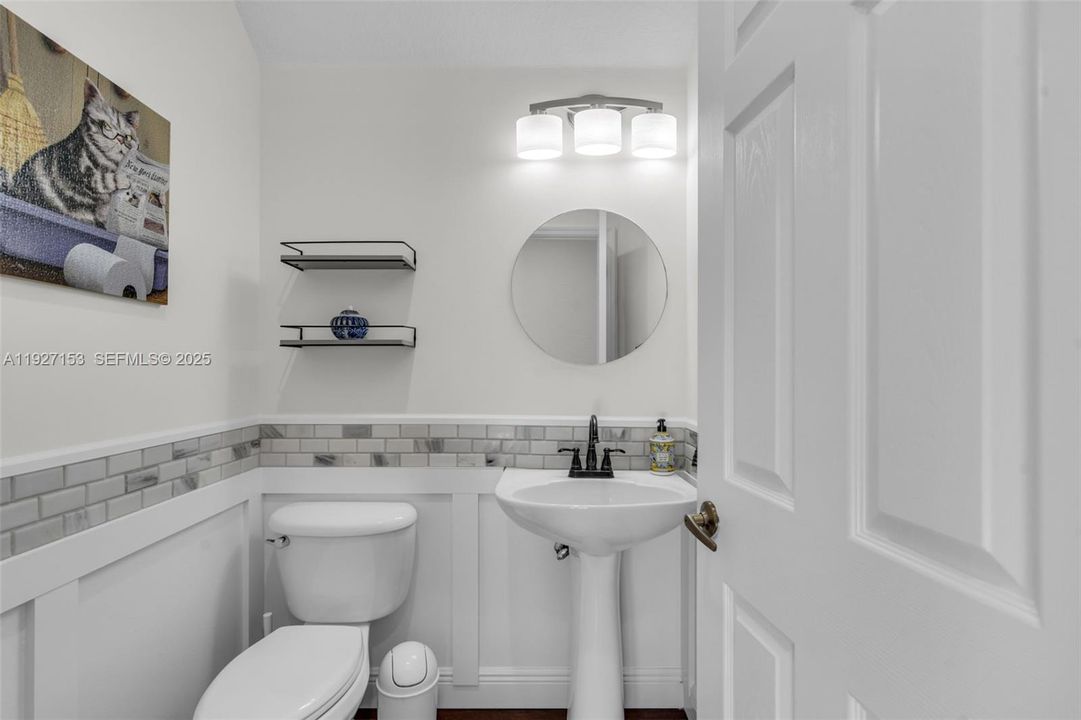 En Venta: $785,000 (5 camas, 3 baños, 2982 Pies cuadrados)