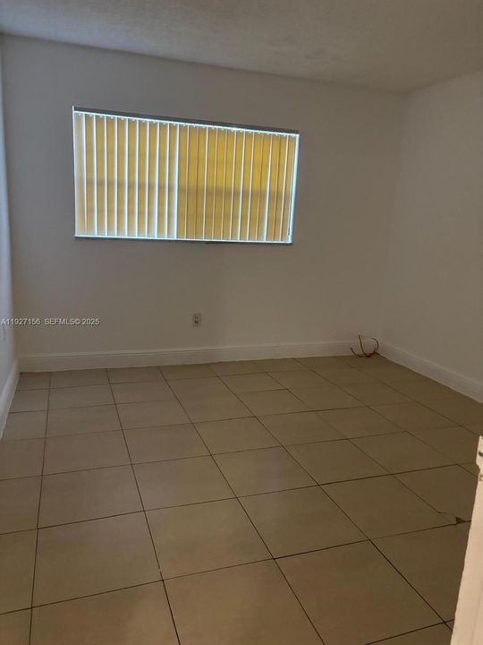 В аренду: $1,750 (2 спален, 2 ванн, 1030 Квадратных фут)