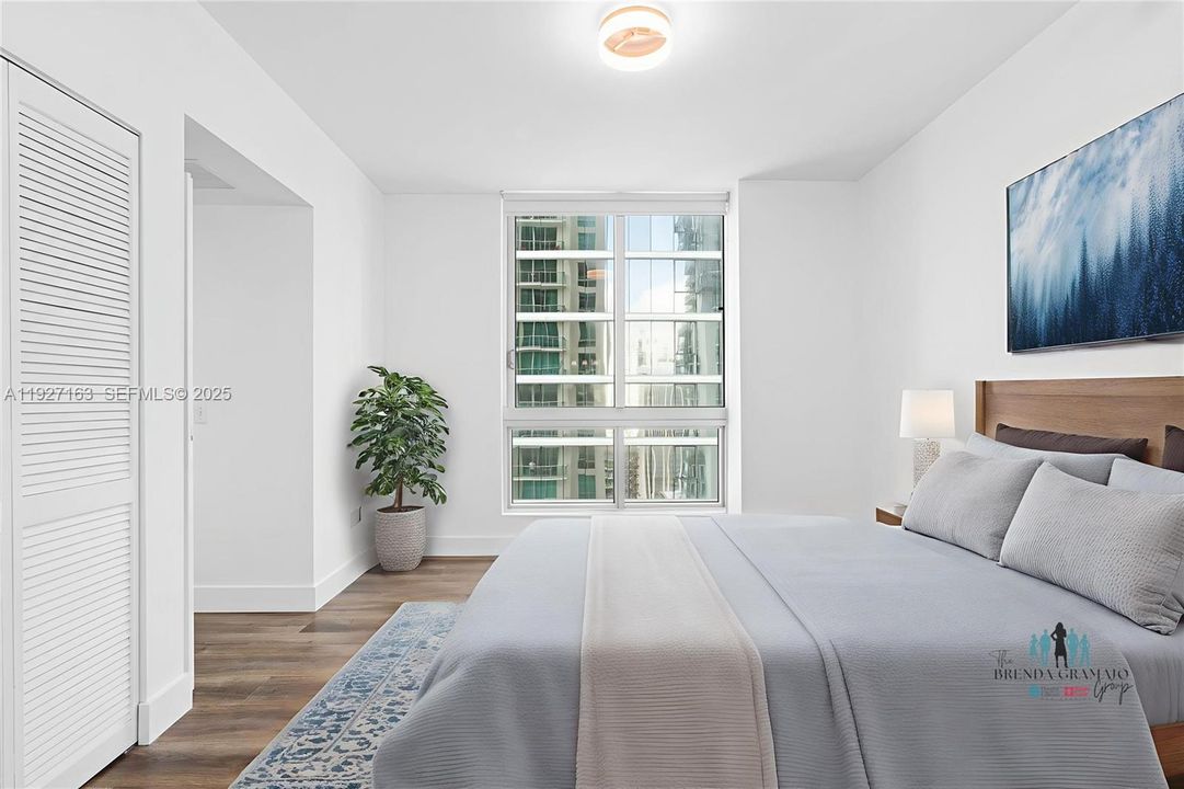 В аренду: $3,700 (2 спален, 2 ванн, 1017 Квадратных фут)