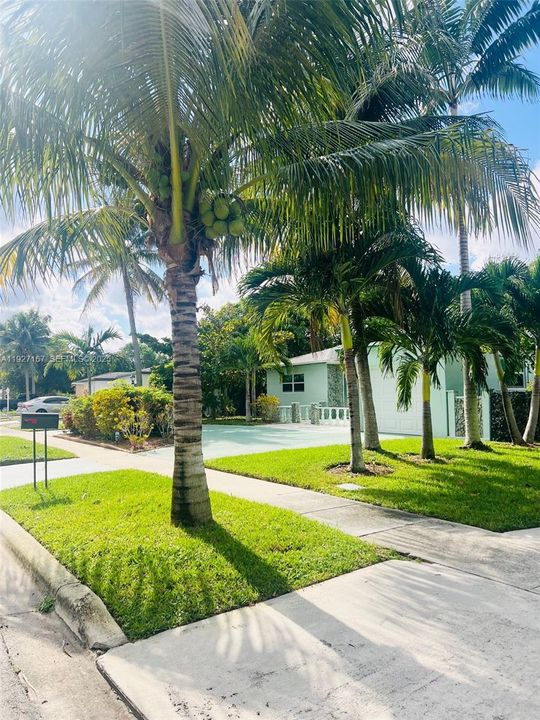 For Rent: $3,150 (2 beds, 2 baths, 1774 Square Feet)