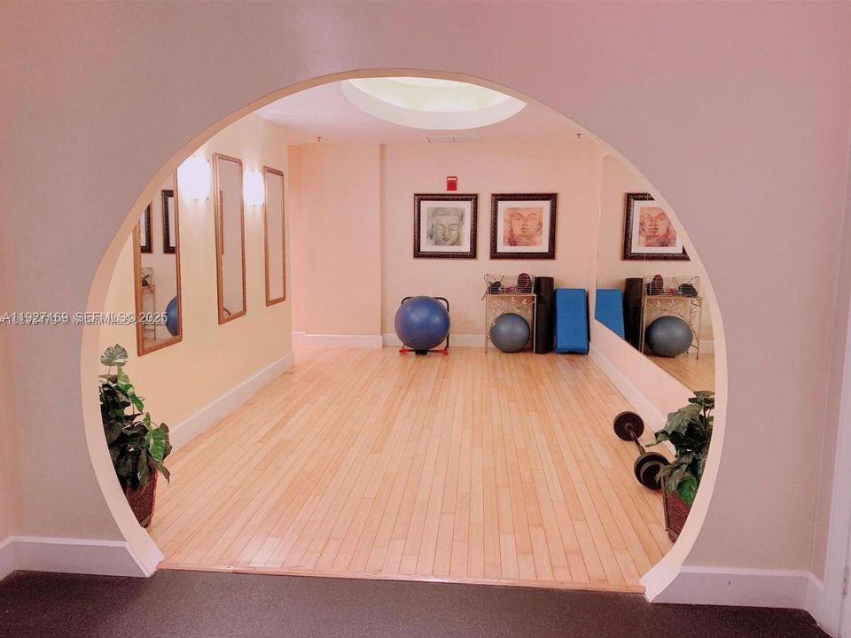 В аренду: $2,200 (1 спален, 1 ванн, 690 Квадратных фут)