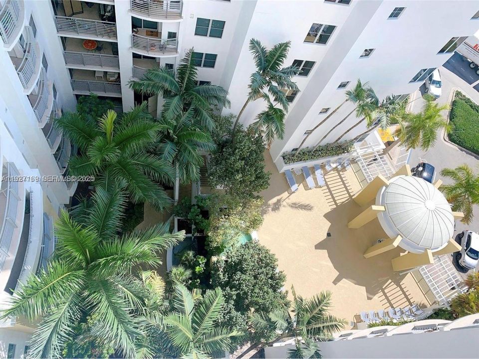 В аренду: $2,200 (1 спален, 1 ванн, 690 Квадратных фут)