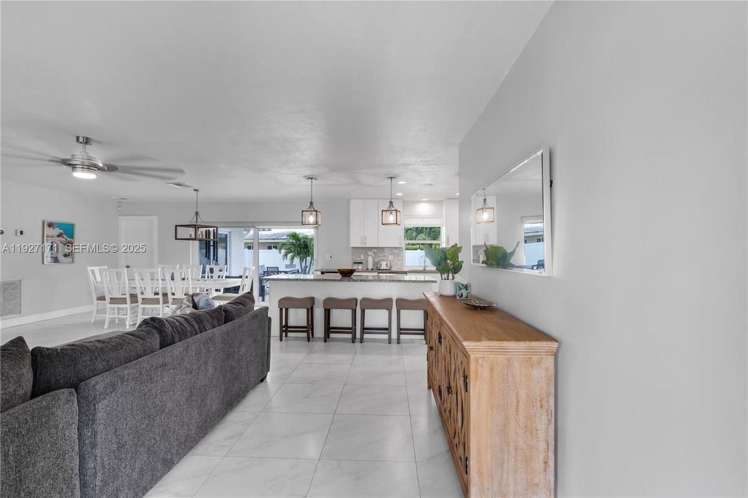 For Rent: $5,000 (4 beds, 2 baths, 1638 Square Feet)