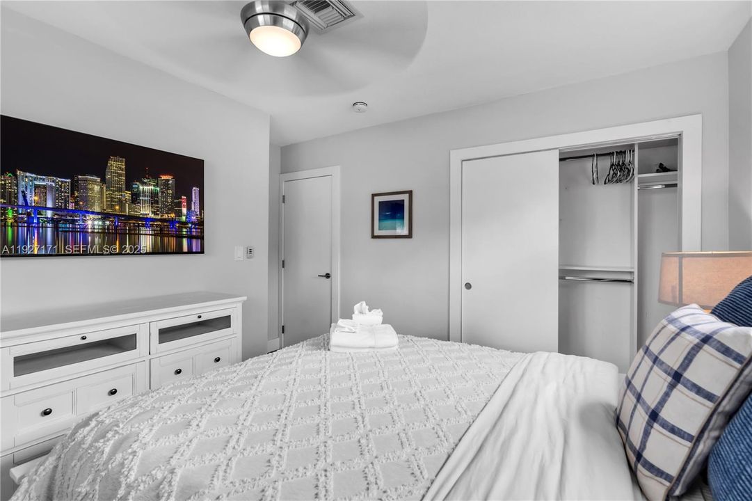 For Rent: $5,000 (4 beds, 2 baths, 1638 Square Feet)