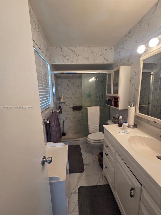 For Sale: $849,999 (3 beds, 2 baths, 1370 Square Feet)