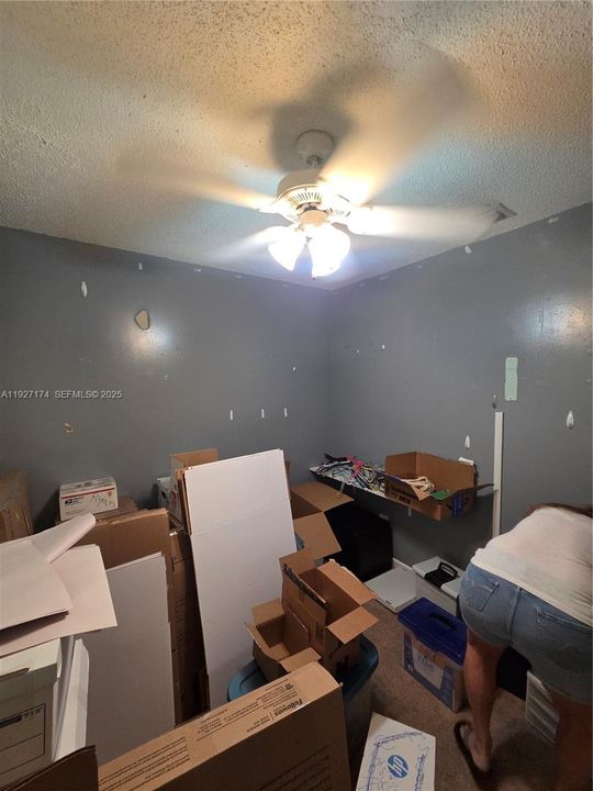 For Sale: $849,999 (3 beds, 2 baths, 1370 Square Feet)