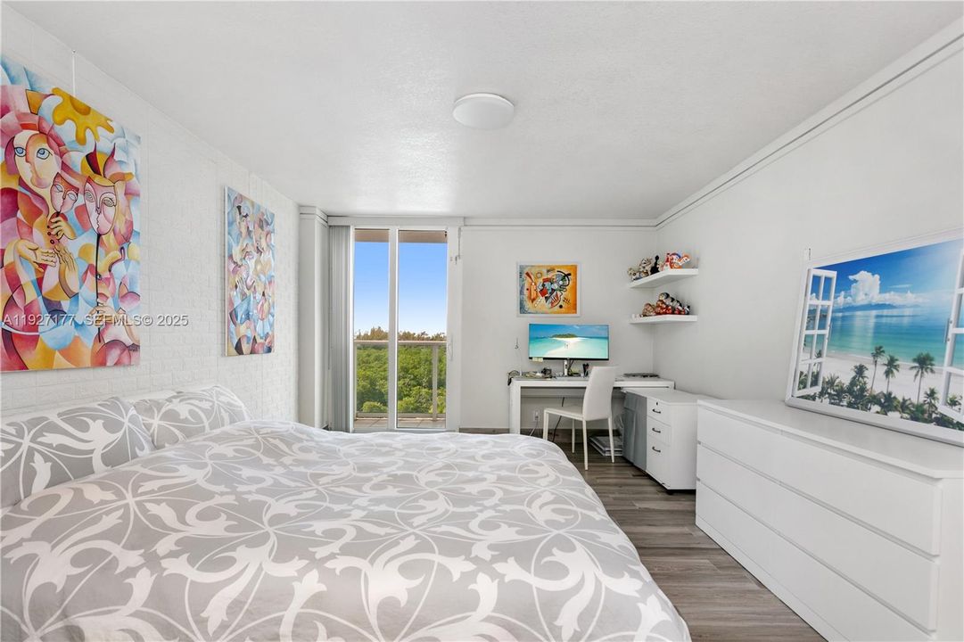 待售: $549,000 (2 贝兹, 2 浴室, 1358 平方英尺)