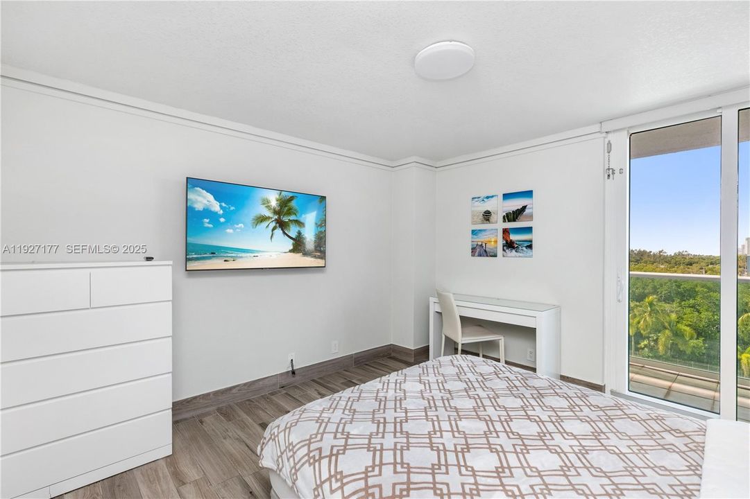 待售: $549,000 (2 贝兹, 2 浴室, 1358 平方英尺)