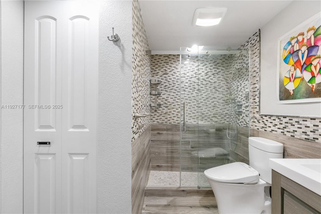 待售: $549,000 (2 贝兹, 2 浴室, 1358 平方英尺)