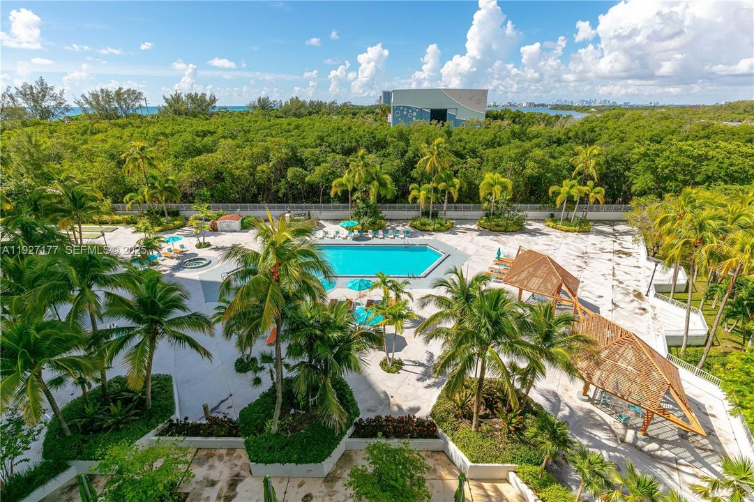 待售: $549,000 (2 贝兹, 2 浴室, 1358 平方英尺)