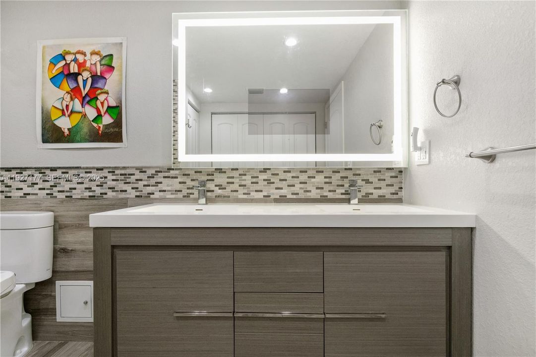 待售: $549,000 (2 贝兹, 2 浴室, 1358 平方英尺)