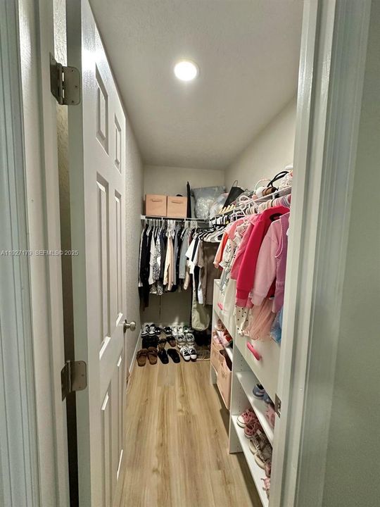 На продажу: $535,000 (4 спален, 3 ванн, 0 Квадратных фут)