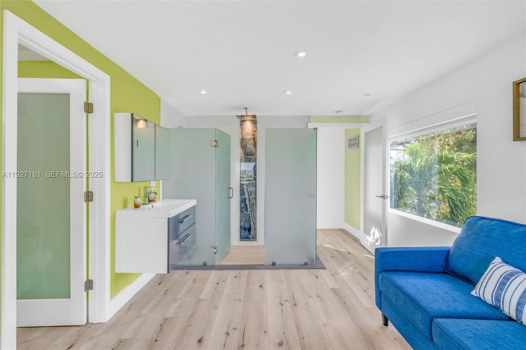 待售: $2,450,000 (3 贝兹, 3 浴室, 2486 平方英尺)