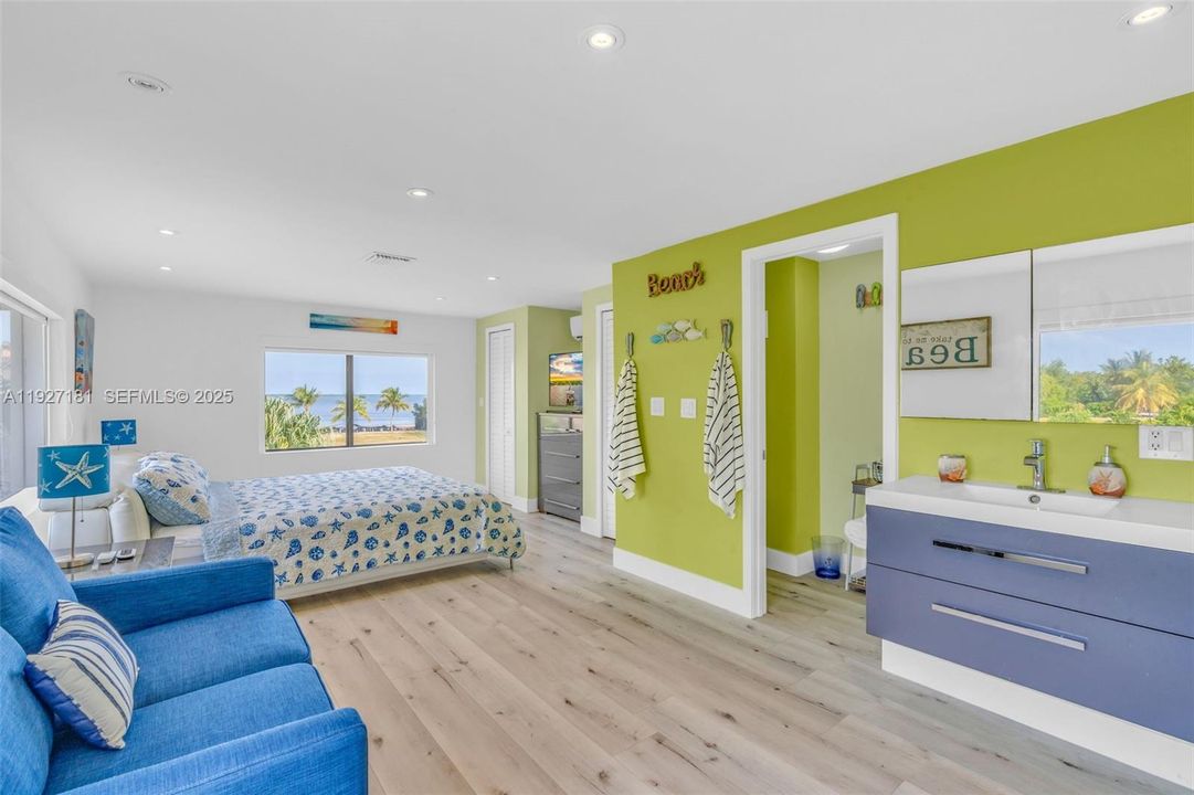 待售: $2,450,000 (3 贝兹, 3 浴室, 2486 平方英尺)