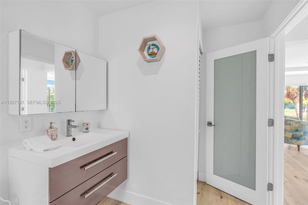 待售: $2,450,000 (3 贝兹, 3 浴室, 2486 平方英尺)