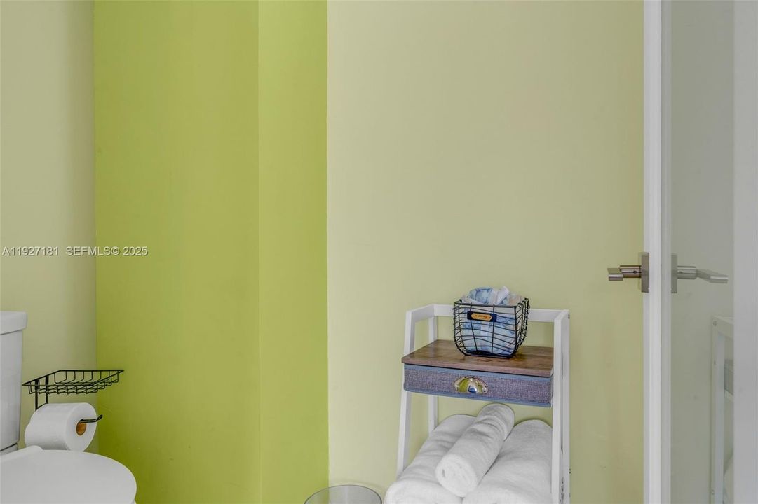 待售: $2,450,000 (3 贝兹, 3 浴室, 2486 平方英尺)