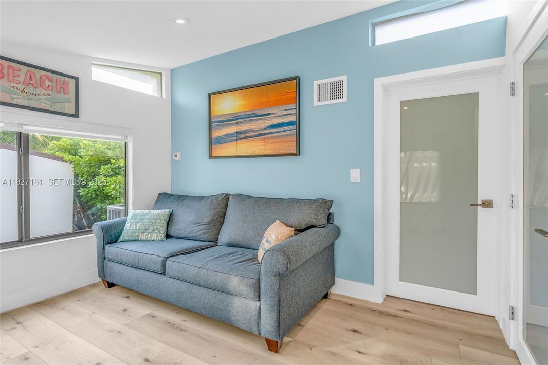 待售: $2,450,000 (3 贝兹, 3 浴室, 2486 平方英尺)