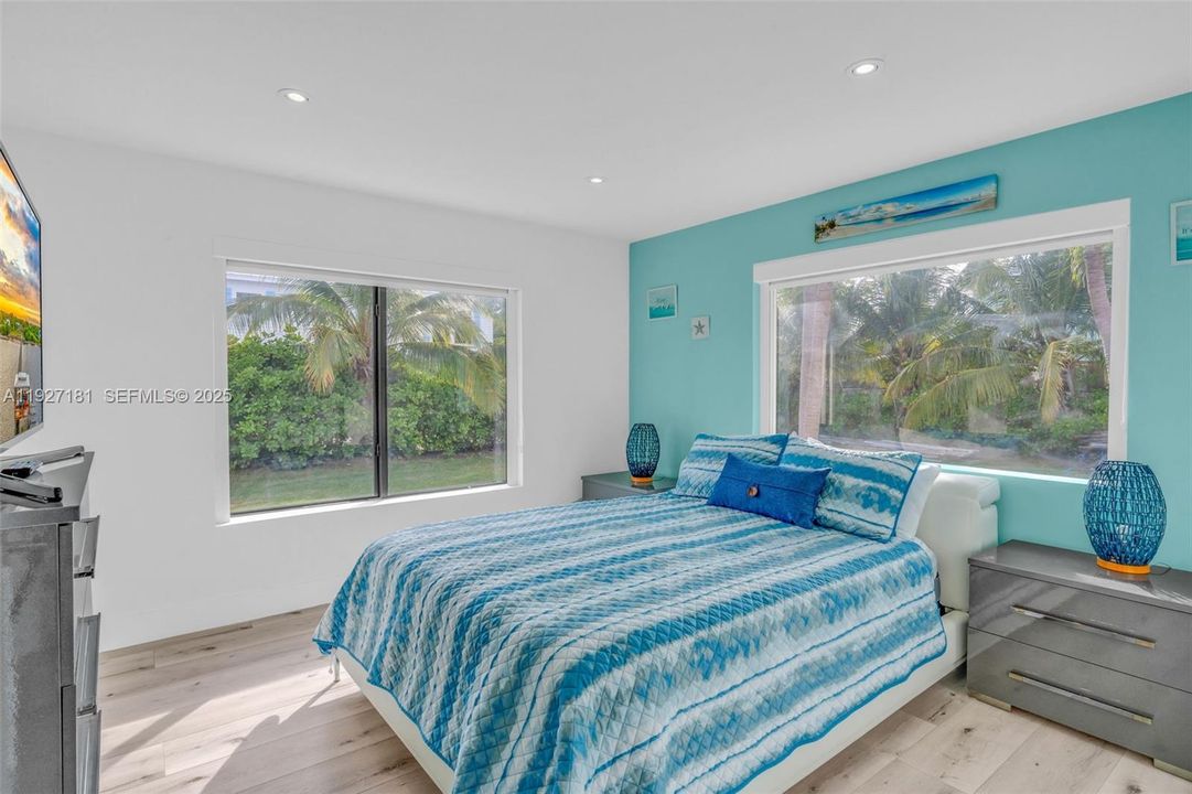 待售: $2,450,000 (3 贝兹, 3 浴室, 2486 平方英尺)