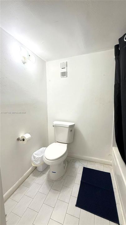 For Sale: $175,000 (2 beds, 1 baths, 1075 Square Feet)