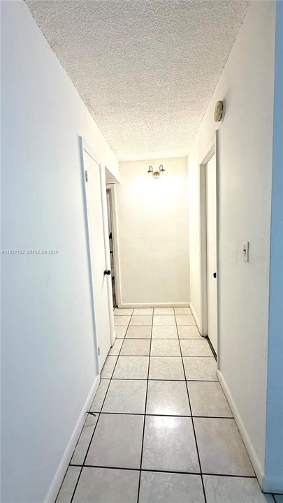 For Sale: $175,000 (2 beds, 1 baths, 1075 Square Feet)