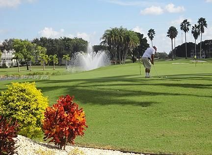 For Sale: $339,900 (2 beds, 2 baths, 1210 Square Feet)