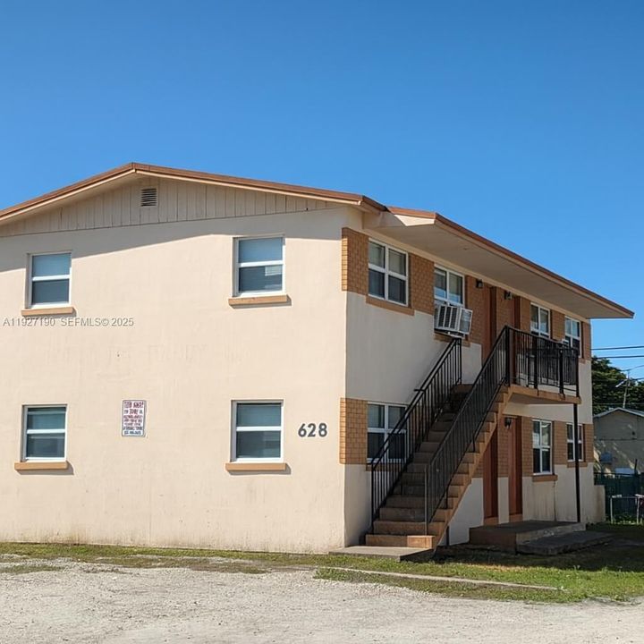 For Sale: $450,000 (0 beds, 0 baths, 2496 Square Feet)