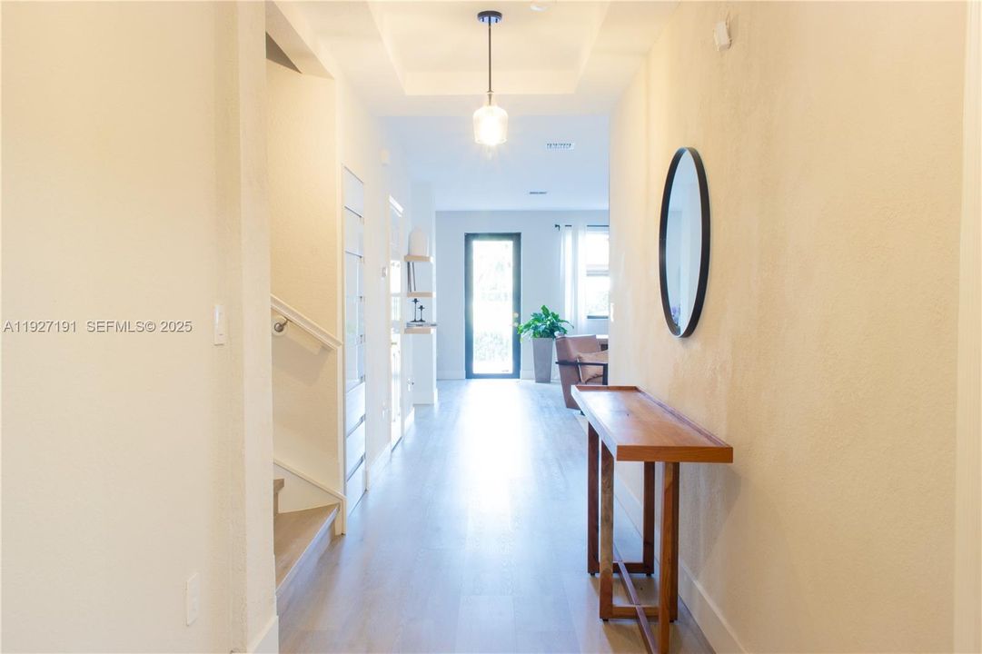 For Sale: $1,250,000 (5 beds, 4 baths, 3820 Square Feet)