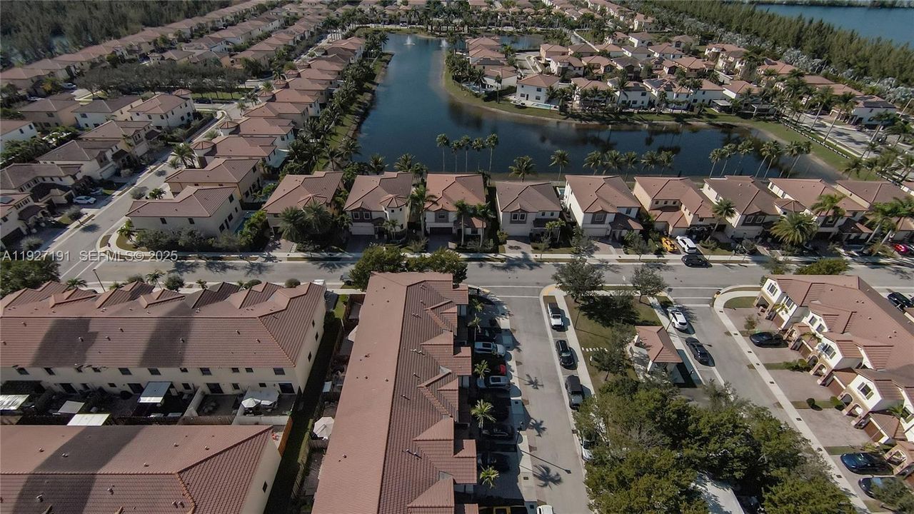 For Sale: $1,250,000 (5 beds, 4 baths, 3820 Square Feet)