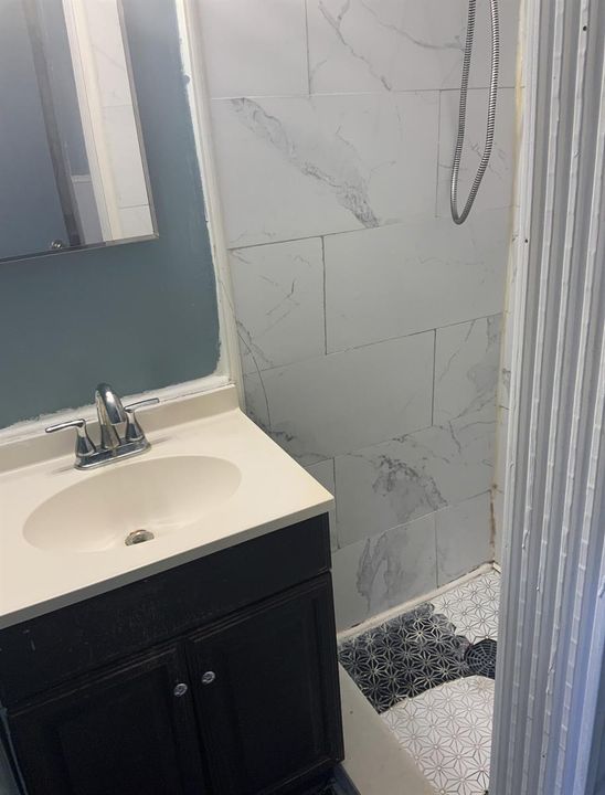 b1