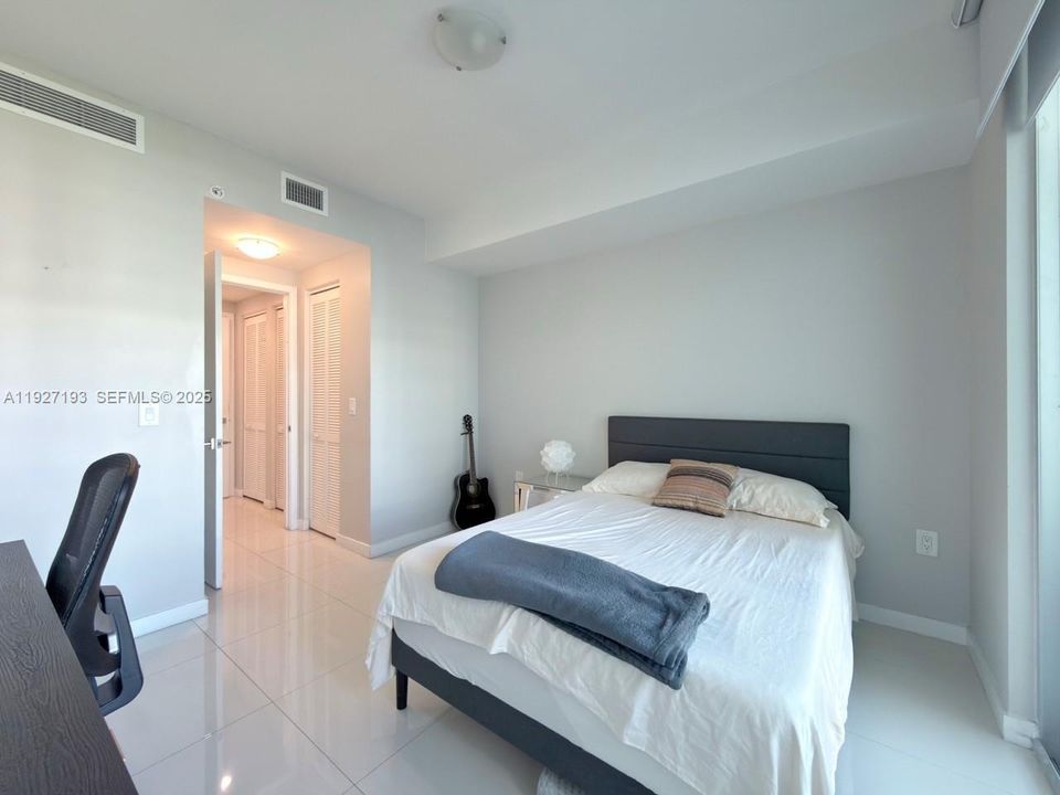 В аренду: $3,200 (2 спален, 2 ванн, 1130 Квадратных фут)