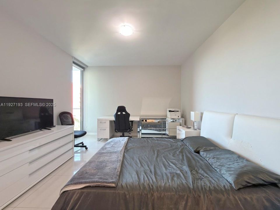 В аренду: $3,200 (2 спален, 2 ванн, 1130 Квадратных фут)