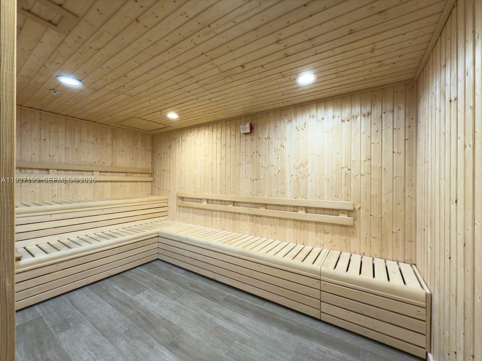 В аренду: $3,200 (2 спален, 2 ванн, 1130 Квадратных фут)