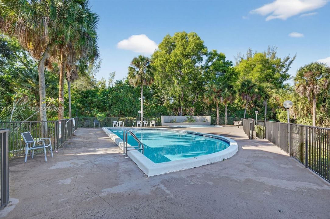 В аренду: $2,300 (3 спален, 2 ванн, 1275 Квадратных фут)