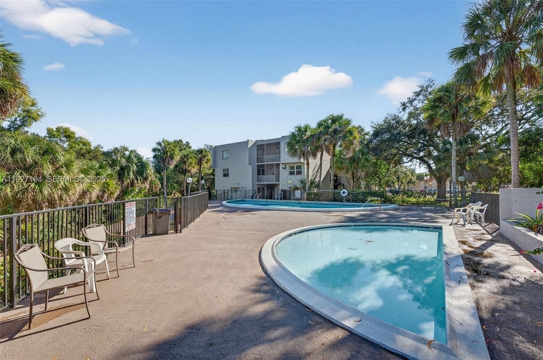 В аренду: $2,300 (3 спален, 2 ванн, 1275 Квадратных фут)