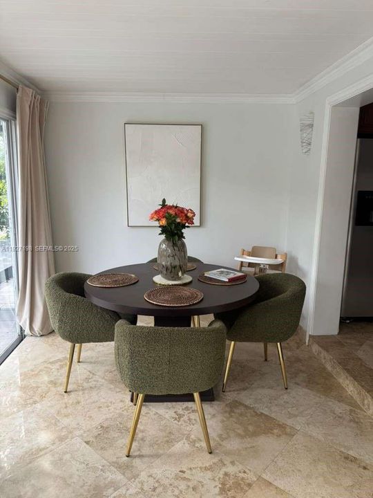 For Rent: $3,900 (3 beds, 2 baths, 1642 Square Feet)