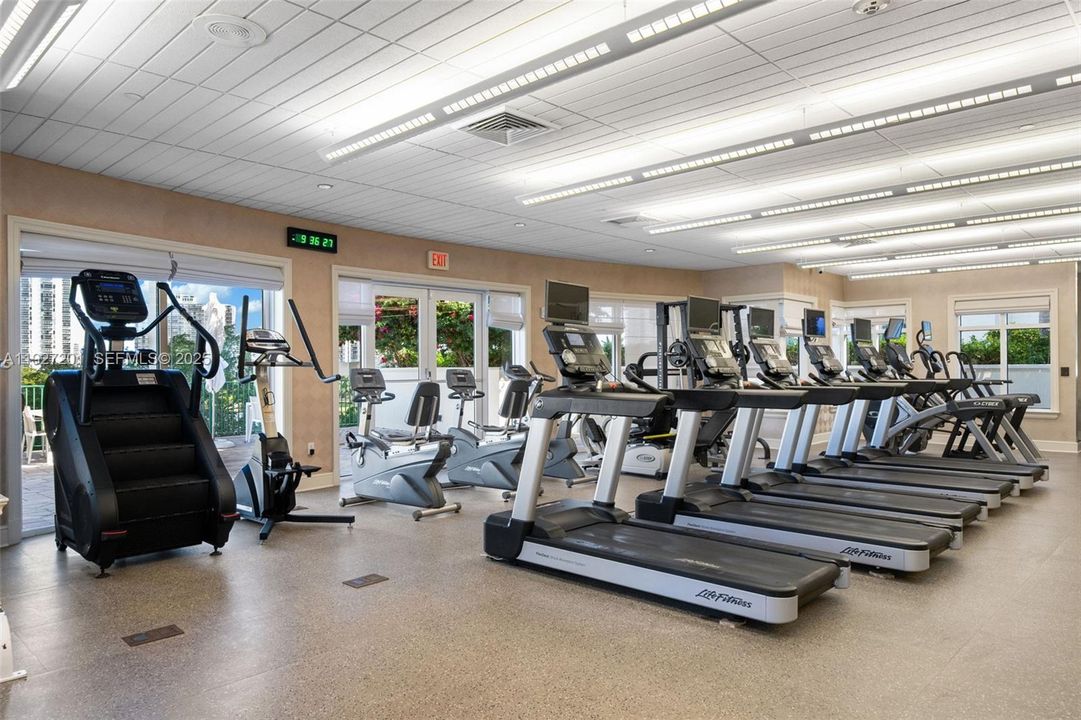 待售: $595,000 (2 贝兹, 2 浴室, 1312 平方英尺)