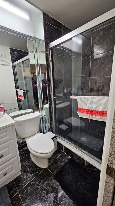 En Venta: $390,000 (4 camas, 2 baños, 1670 Pies cuadrados)