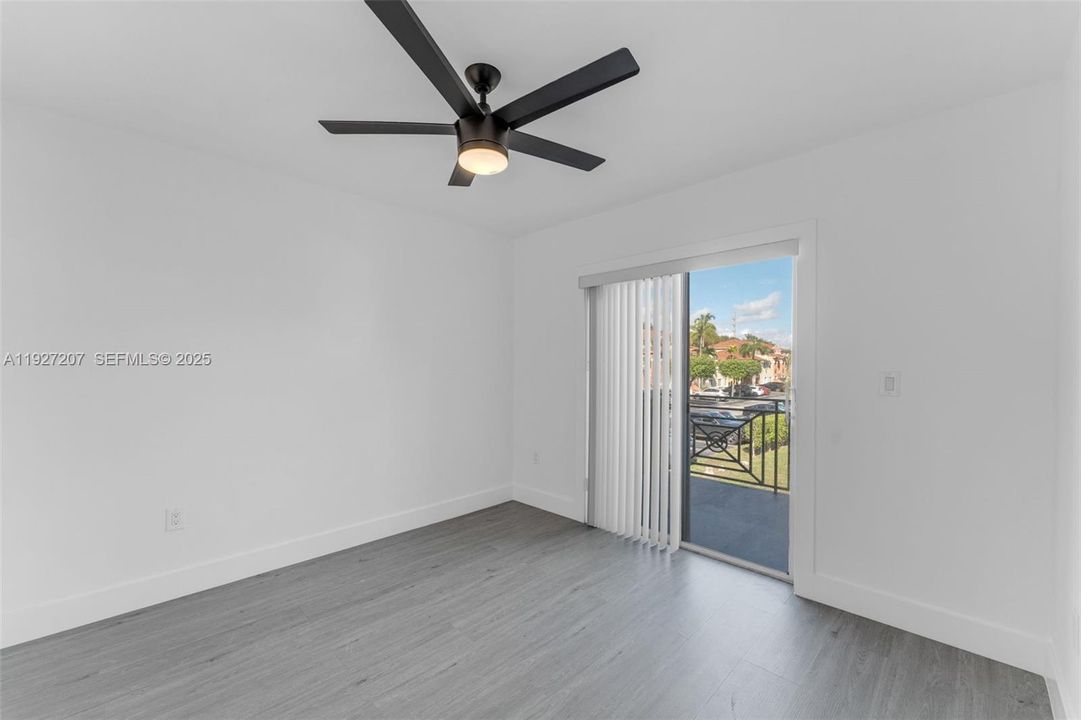 For Sale: $440,000 (4 beds, 3 baths, 1700 Square Feet)