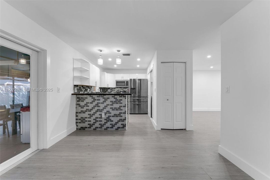 For Sale: $440,000 (4 beds, 3 baths, 1700 Square Feet)